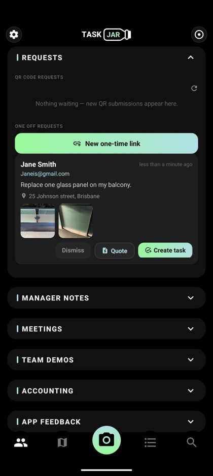 Requests inbox showing a tenant request with photos